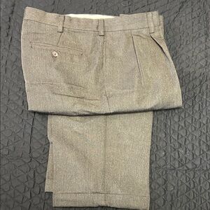 Arrow Men's Khaki Chinos